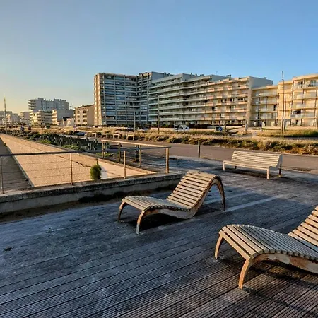 Vue - Acces Direct A La - 4 A 5 Personnes Apartment *