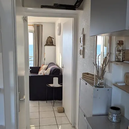 Appartement Vue - Acces Direct A La - 4 A 5 Personnes *