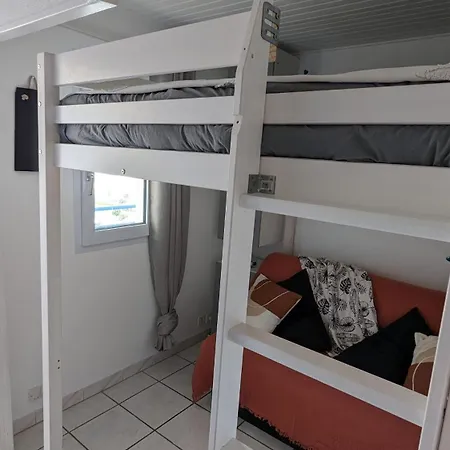 Vue - Acces Direct A La - 4 A 5 Personnes Apartment *